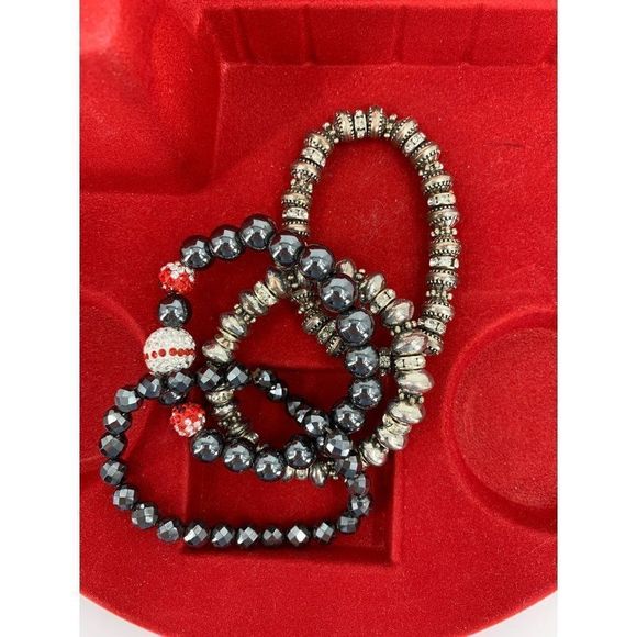 Lot of 4 Beaded Bracelets Black Glass Faceted Beads and Metal Imprint Beads 0619 - Picture 3 of 5